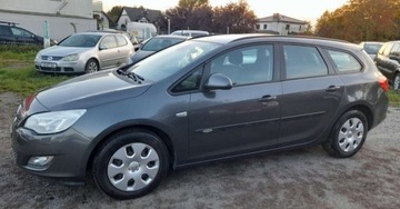 Opel Astra J Sports Tourer 1.4 Twinport ECOTEC 100KM 2011 Opel Astra Opel Astra J 1,4 benzyna wyposazony zarejestrowany 1 wlasciciel
