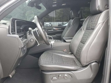 Cadillac Escalade III 2023 Cadillac Escalade V Sport 2023 6.2l 6.2 Benzyna 682KM, zdjęcie 7