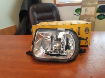 MERCEDES CLK C209 LAMPA PRZECIWMGIELNA HELLA