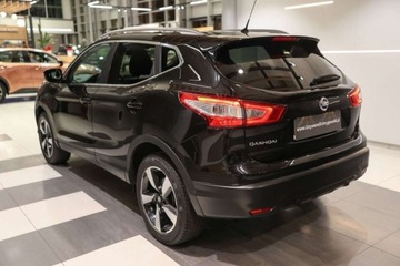 Nissan Qashqai II Crossover 1.2 DIG-T 115KM 2017 Nissan Qashqai 1.2 DIG-T N-Connecta EU6 1.2 Benzyna 115KM, zdjęcie 2