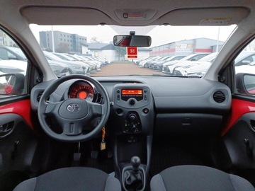Toyota Aygo II Hatchback 5d 1.0 VVT-i 69KM 2015 Toyota Aygo 1.0 VVT-i X II (2014-) 1.0 VVT-i 69KM, zdjęcie 13