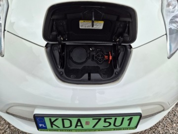 Nissan Leaf I Hatchback 5d Facelifting Elektryczny 109KM 2016 Nissan Leaf Sliczny Bialy elektryk 30KWH 149tys km Navi, kamera, automat f, zdjęcie 31