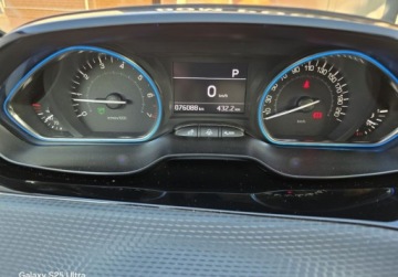 Peugeot 2008 I SUV Facelifting 1.2 PureTech 110KM 2016 Peugeot 2008 Automat 110KM Allure Bezwypadkowy Parktronic, zdjęcie 16