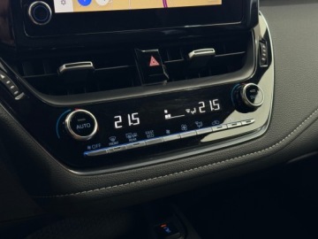 Toyota Corolla XII TS Kombi Facelifting 2.0 Hybrid Dynamic Force 196KM 2022 Toyota Corolla Comfort + Tech + Style / Kamera cof, zdjęcie 24