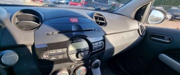 Mazda 2 II 2014 Mazda 2 2014r, 1.6 Diesel. Uszkodzony lewy tyl. Jezdzi. 1.6 Diesel 70KM, zdjęcie 5