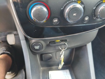 Renault Clio IV Hatchback 5d ENERGY TCe 99g 90KM 2015 Renault Clio RENAULT CLIO 900 TCE benzyna zarejestrowane w kraju Benzyna, zdjęcie 28