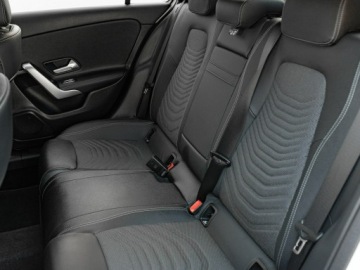 Mercedes Klasa A W177/V177 Sedan Facelifting 2.0 200d 150KM 2023 Mercedes A 200 GD8K621#200 d Progressive 8G-DCT, zdjęcie 19