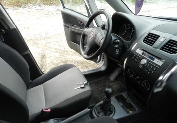 Fiat Sedici 1.6 16v 120KM 2012 Fiat Sedici Sliczny w pelni sprawny wygodny ekonomiczny 1.6 Benzyna 120KM, zdjęcie 10