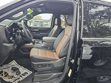 Chevrolet Silverado II 2024 Chevrolet Silverado 1500 High Country 3LZ 2024 6.2l 6.2 Benzyna 420KM, zdjęcie 7