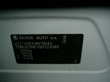 Skoda Octavia III Kombi 1.6 TDI CR DPF 105KM 2015 Škoda Octavia Skoda Octavia 1.6tdi ASO, zdjęcie 31