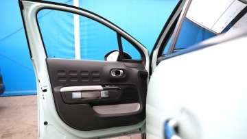 Citroen C3 III Hatchback 1.2 PureTech 82KM 2017 CITROEN C3 1.2L benzyna 82KM 2017r, zdjęcie 14