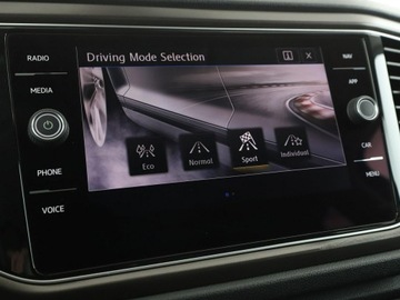 Volkswagen T-Roc I SUV 1.5 TSI ACT 150KM 2018 Volkswagen T-Roc navi klima auto grzane fotele, zdjęcie 25