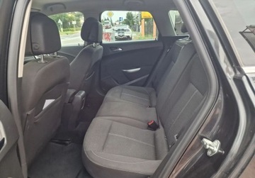 Opel Astra J Sports Tourer 1.4 Turbo ECOTEC 140KM 2012 Opel Astra 1.4Benzynasuper stan zarejestrowana w Polsce 1.4 Benzyna 140KM, zdjęcie 14