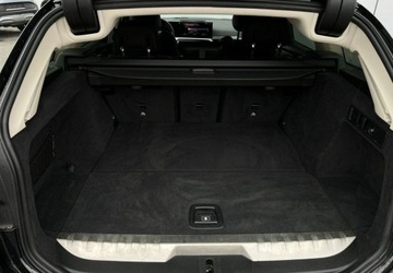BMW Seria 3 G20-G21 Touring 2.0 330e 292KM 2022 BMW Seria 3 Naped 4x4 Hak Lopatki FV 23 2.0 Hybryda Plug-in 292KM, zdjęcie 31
