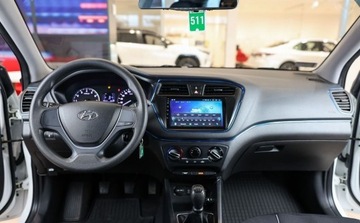 Hyundai i20 II Hatchback 5d 1.2 75KM 2015 Hyundai i20 1.2 Classic, zdjęcie 4