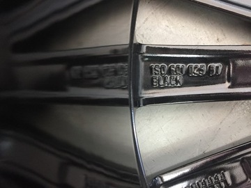 СПЛАВНЫЙ ОБОД VW UP 17 ДЮЙМОВ 1S0601025BT