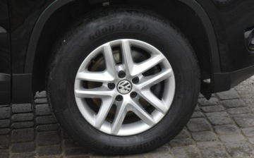 Volkswagen Tiguan I SUV 2.0 TDI CR DPF BlueMotion 140KM 2010 Volkswagen Tiguan 2.0TDI Navi Kamera Oryginal Lakier 2 KPL KOL Sprowadzony, zdjęcie 9