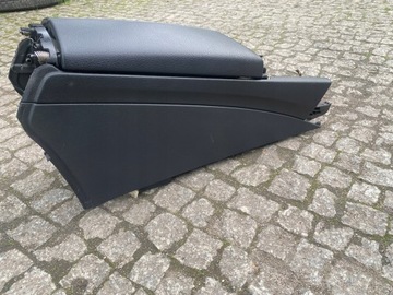 LOKETNÍ OPĚRKA KŮŽE MERCEDES C TŘÍDA W205 S205 PĚKNÝ