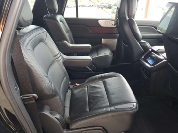 Lincoln Navigator III 2022 Lincoln Navigator L Reserve 2022 3.5l 3.5 Benzyna 440KM, zdjęcie 11