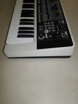 ПРОФЕССИОНАЛЬНЫЙ СИНТЕЗ ROLAND GAIA SH-01 МЕГА ШАНС.