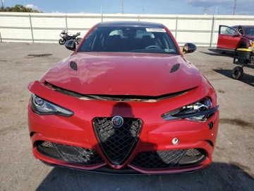 Alfa Romeo Giulia II 2021 Alfa Romeo Giulia Quadrifoglio 2021 2.9l 2.9 Benzyna 505KM, zdjęcie 5