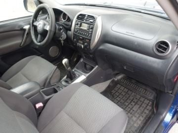 Toyota RAV4 II 2.0 16V D-4D 116KM 2005 Toyota RAV-4 2.0D4D116KM/4X4/Długie Opłaty, zdjęcie 17