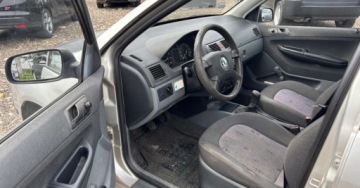 Skoda Fabia 2003 Skoda Fabia 1.2B technicznie bdb zarejestrowane 1.2 Benzyna 64KM, zdjęcie 5