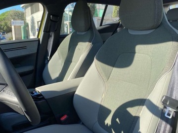 Volvo 2025 VOLVO EX30 Single Motor Extended Range Plus Suv (272KM) 2025, zdjęcie 4