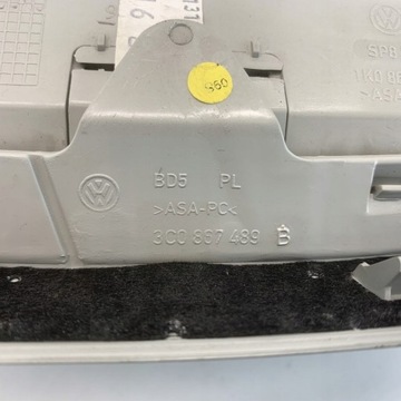 LAMPA OSVĚTLENÍ KABINY PŘEDNÍ VW PASSAT B6 3C 06R
