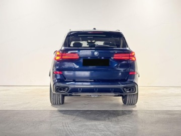 BMW X5 G05 SUV Facelifting 3.0 30d 298KM 2026 BMW X5 xDrive30d Sport Suv 3.0 (298KM) 2026, zdjęcie 2