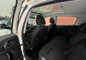 Peugeot 208 I Hatchback 5d Facelifting 1.2 PureTech 82KM 2015 Peugeot 208 Klima Bluetooth Alu Gwarancja w cenie Warszawa VFVV 1.2 82KM, zdjęcie 8