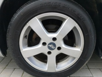 Citroen C4 I Hatchback 1.6 16V 110KM 2006 Citroen C4 1.6 110KM # Klimatyzacja # Tempomat #, zdjęcie 15