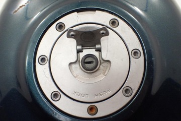 Honda VFR 750 RC36 Топливный бак