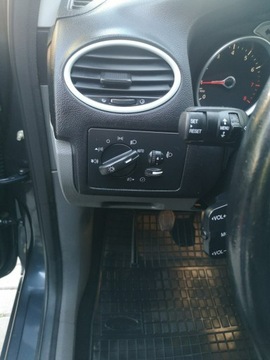 Ford Focus II Focus C-Max 1.8 i 16V 125KM 2008 Ford Focus 1,8 16v 125KM Klimatyzacja Elektryka, zdjęcie 10