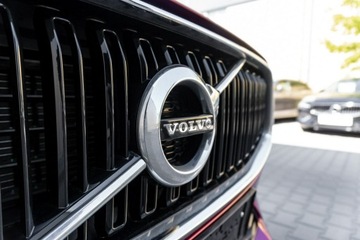 Volvo XC60 II 2021 Volvo XC 60 B4 D AWD Momentum Pro 197KM+14KM FV23%, zdjęcie 26