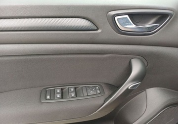 Renault Megane IV Hatchback 5d 1.2 Energy TCe 130KM 2017 Renault Megane 143 1.2 Energy TCe Limited 130 KM 1.2 Benzyna 130KM, zdjęcie 17