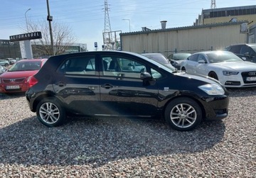 Toyota Auris I Hatchback 1.6 Valvematic 132KM 2010 Toyota Auris, zdjęcie 3