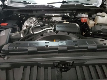 Chevrolet Silverado II 2023 Chevrolet Silverado K2500 High Country 2023 6.6l 6.6 Diesel 445KM, zdjęcie 6