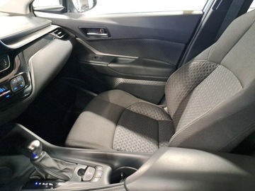 Toyota C-HR I Crossover Facelifting 1.8 Hybrid 122KM 2023 Toyota C-HR 1.8 Hybrid GPF Comfort Toyota C-HR, 1., zdjęcie 24
