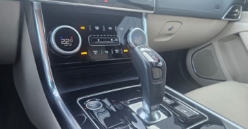 Jaguar XE Sedan Facelifting 2.0 i4P 250KM 2019 Jaguar XE 2.0 Benzyna 250KM, zdjęcie 3