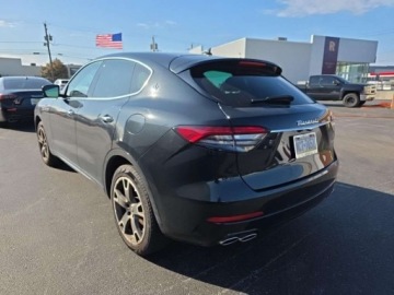 Maserati Levante 2023 Maserati Levante 2023, 3.0L, 4x4, GT 3.0 Benzyna 345KM, zdjęcie 5