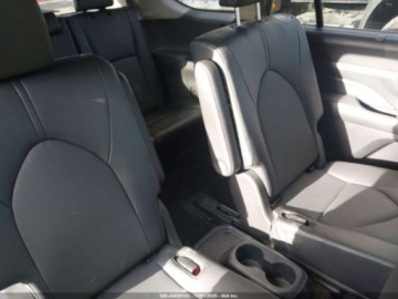 Toyota 2024 Toyota Grand Highlander Hybrid XLE 2024 2.5L 2.5 Hybryda 186KM, zdjęcie 12