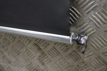 Повреждена шторка багажника Volvo XC90 II