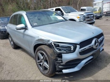 Mercedes GLC C254/X254 2022 Mercedes-Benz GLC 2022r, 300, 4Matic, 2.0L 2.0 Benzyna 255KM, zdjęcie 1