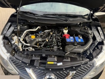 Nissan Qashqai II Crossover 1.2 DIG-T 115KM 2016 Nissan Qashqai 1.2 DIG-T Tekna Xtronic 115KM 2016r bezwypadkowy, zdjęcie 22
