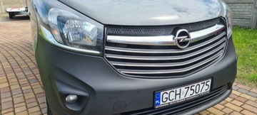 Opel VIVARO - ХРОМИРОВАННЫЕ полосы на решетке радиатора, бампере, Хромированные накладки