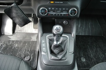 Ford Focus III Hatchback 5d facelifting 1.0 EcoBoost 125KM 2018 Ford Focus Hatchback Trend 1,0 EcoBoost 125KM ASO, zdjęcie 17