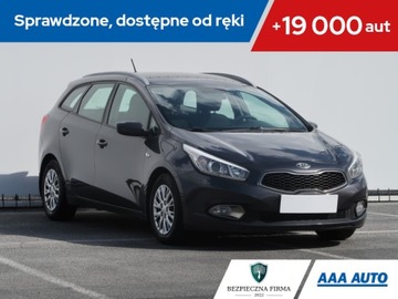 Kia Ceed II Kombi Facelifting 1.4 CRDi 90KM 2015 Kia Ceed 1.4 CRDi, Salon Polska, Klima