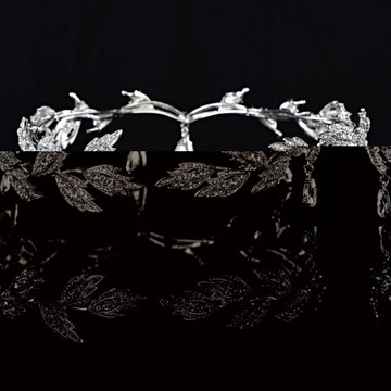 Свадебная тиара со стразами в виде листьев и повязкой на лоб