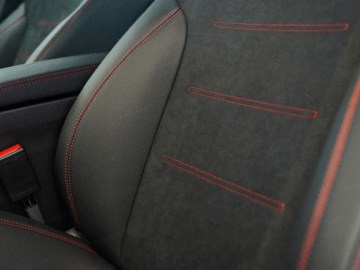 Mercedes Klasa A W177/V177 Hatchback Facelifting 2.0 220 190KM 2025 A Klasa 220 4-Matic AMG Line 2.0 (190KM) 2025, zdjęcie 5